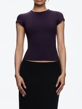 Slim-Fit Cap Sleeve Tee in Plum